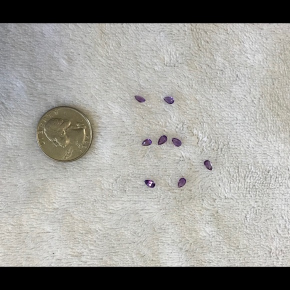 **Genuine 8 Amethyst Teardrop Cut Stones** - Picture 4 of 8